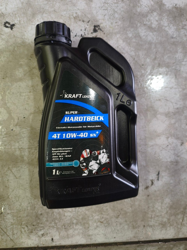 روغن موتور سیکلت کرافت لیدر مدل Super Hardtbeick گرانروی 10W-40 حجم ۱ لیتر (4T SN Plus)